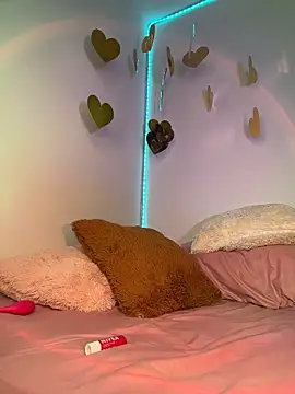 GiannaMagari_: онлайн-секс-чат