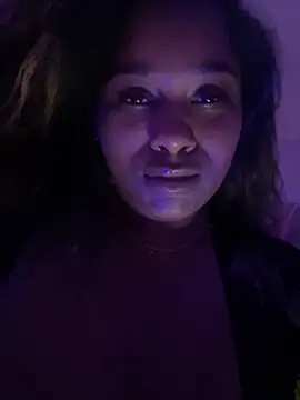 xoxoSELENAxoxo 即時 XXX 聊天