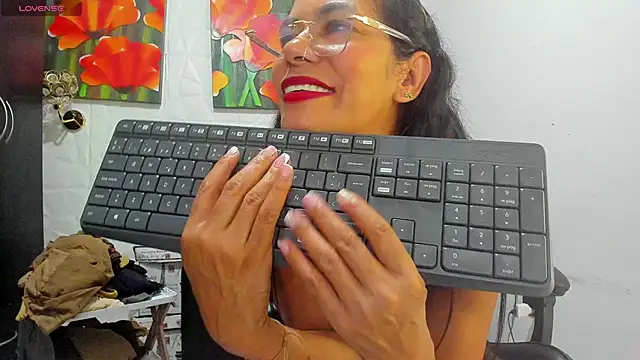 Miss_clarepocahose 网络视讯表演