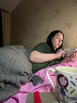 Naughtbaby_2025: онлайн-секс-чат