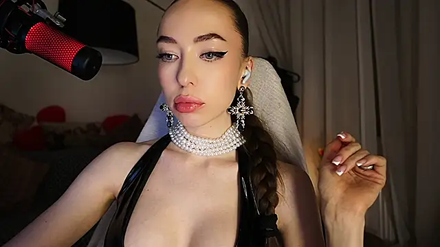 supreme_dominatrix 现场XXX聊天