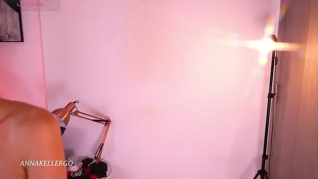 annakellergo1 Chat XXX in diretta