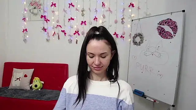 KaraCriegs: онлайн-секс-чат