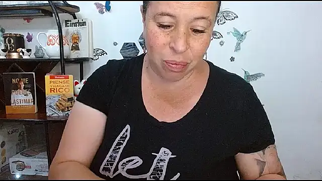 Živý XXX chat LauraMallioni