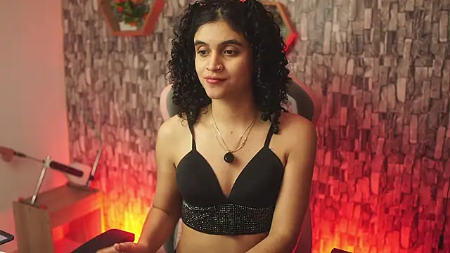 Chat +18 de bonniie_98_ ao vivo