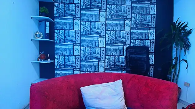 DanielaMonroe Adlı Modelin Canlı XXX Sohbeti