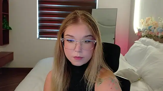 Lilith_Bonheur Live XXX-chat