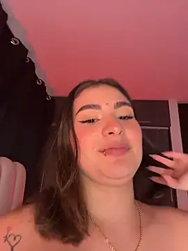 Chat +18 de SamanthaValmont ao vivo