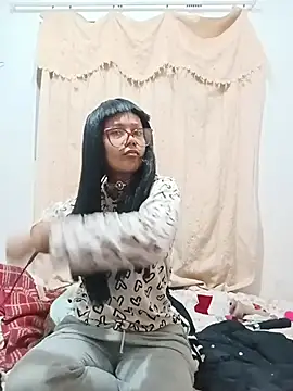 xblackstarX1 Adlı Modelin Canlı XXX Sohbeti