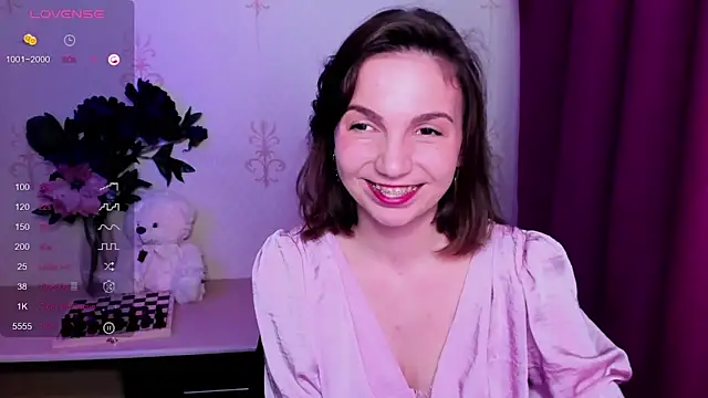 KindHazelHere_のライブXXXチャット