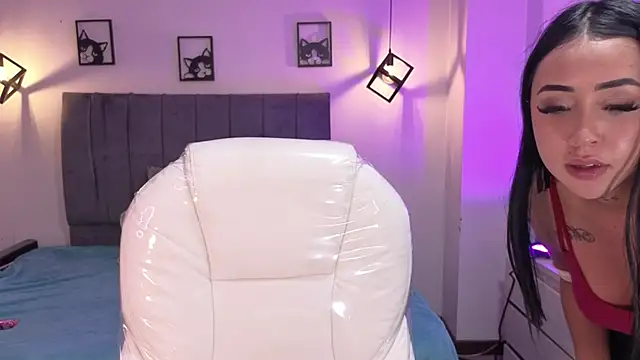 iam_sofiiaのライブXXXチャット