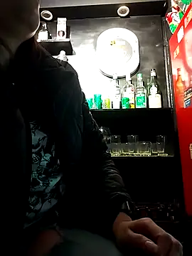 karlagiraldo198のライブXXXチャット