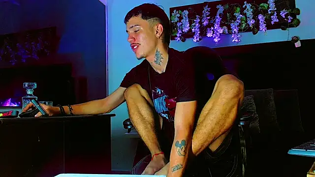 Chatroom XXX en direct de HannibalLester