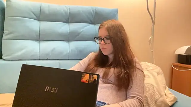 Chatroom XXX en direct de BellyupAlloy