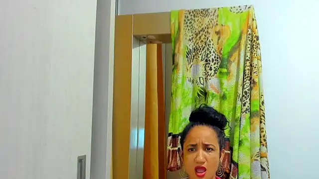 แชท XXX สดของ alaskmiller1