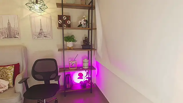 Sassy--Girl's Live XXX Chat