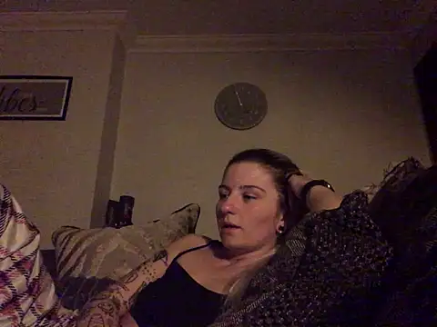 Chat +18 de xxamyleighxx ao vivo