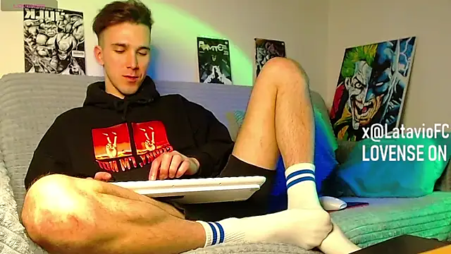 Midnighter_ 网络视讯表演