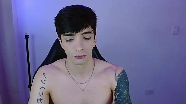 H3ll_B0I's Live XXX Chat