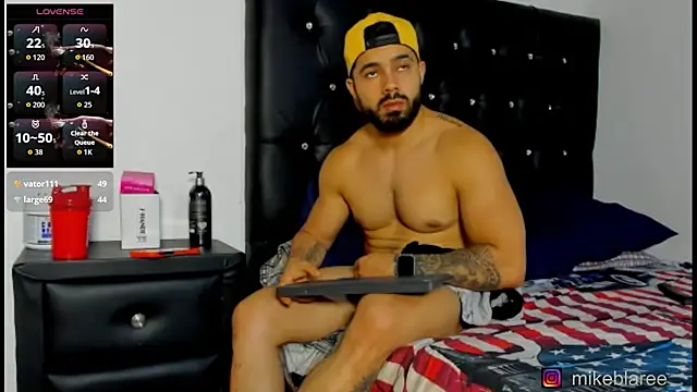 mikeblaree Live XXX-chat