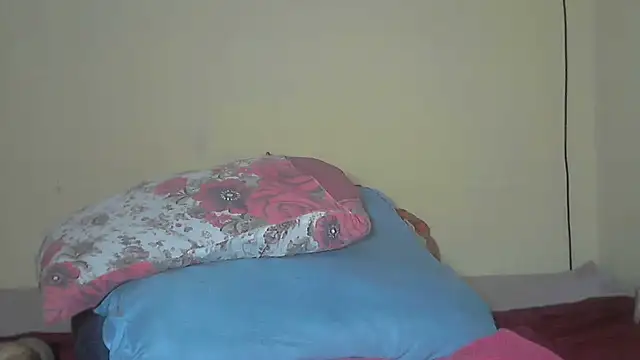 AnnabigpussyXO's Webcam Show