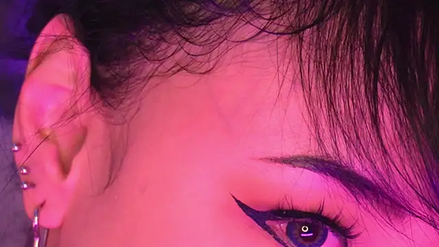 แชท XXX สดของ Gloomydoll