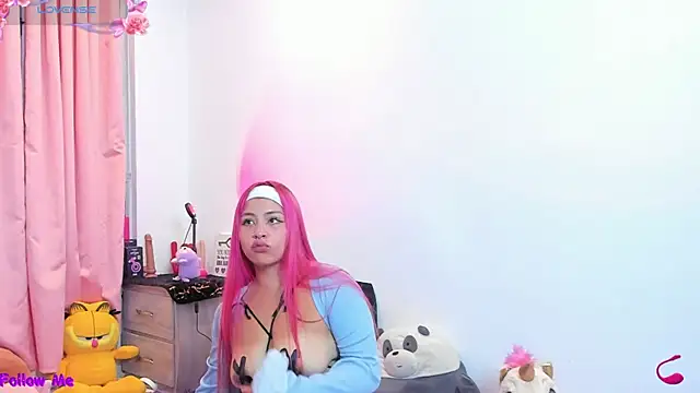 Chatroom XXX en direct de SophieRossi