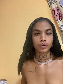 Chatroom XXX en direct de lareynazendeya_@xh