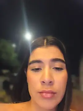 Sweetnahoxxx Adlı Modelin Canlı XXX Sohbeti