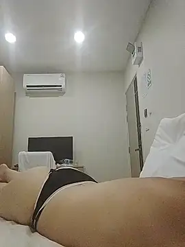 Rowena_Vonnie Adlı Modelin Canlı XXX Sohbeti