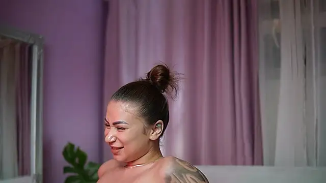 AmeliaBarbie Webcam-Show