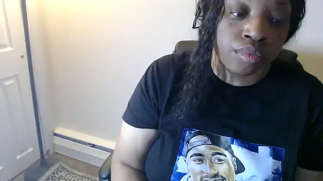 Sexymona1218's Live XXX Chat