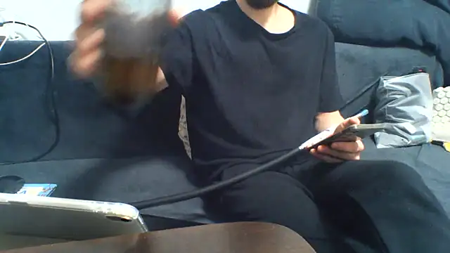 KaelNox 现场XXX聊天