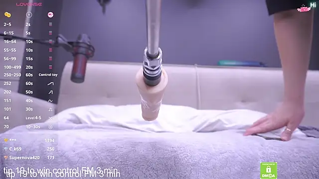 Black_and_Wh1te's Webcam Show