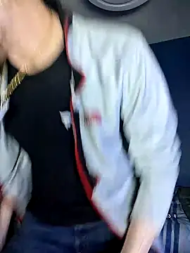 traejddd webkamerás műsora