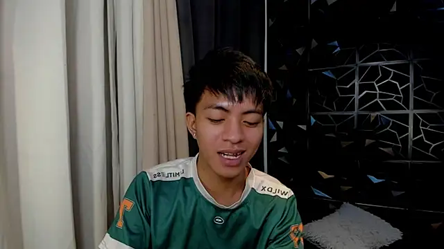 davincihugecock 现场XXX聊天