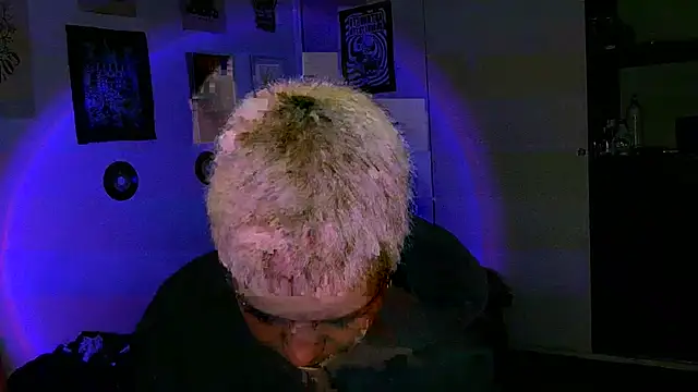 XXX chat uživo modela alex_one888