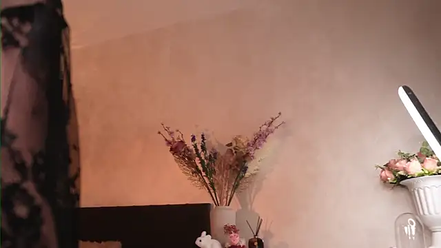 دردشة VictoriaMorrone الجنسية المباشرة