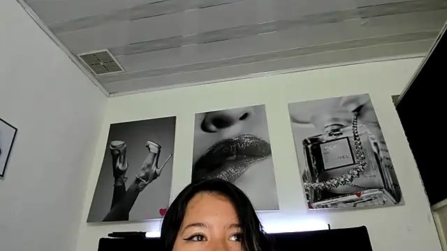 LinaBrowm Chat XXX in diretta