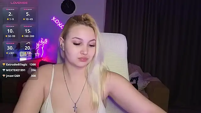 adrelaxina's Live XXX Chat