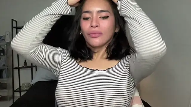 your_bianca69 Adlı Modelin Canlı XXX Sohbeti