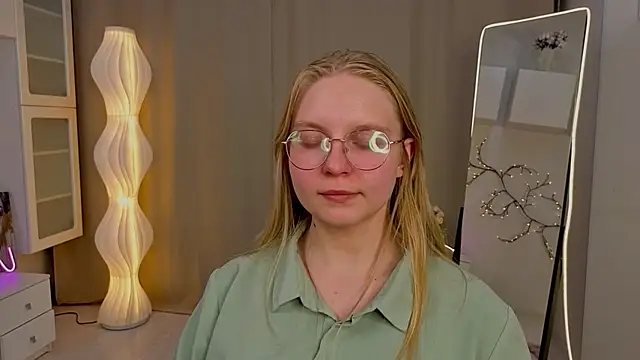 AlicaCohill Adlı Modelin Canlı XXX Sohbeti