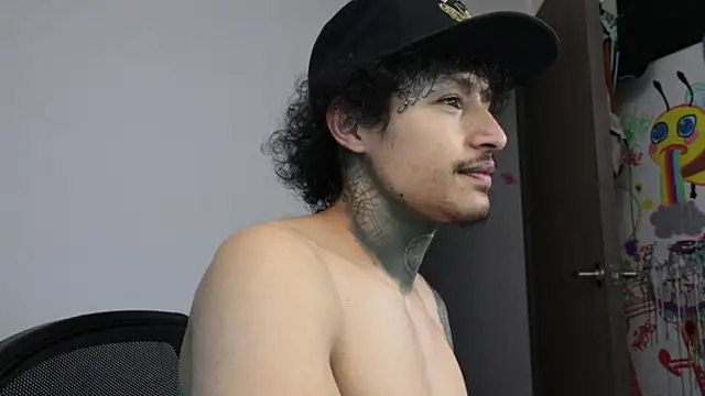 Chat +18 de trieone ao vivo