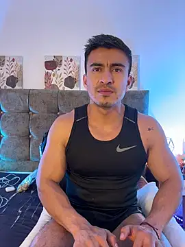 Chris_Clarck Show in webcam