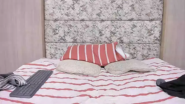 frank_jhonsson Adlı Modelin Canlı XXX Sohbeti