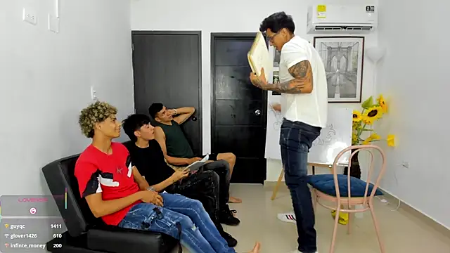 Voyeurism_guyss 라이브 XXX 채팅