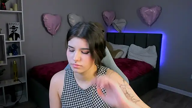 Chatroom XXX en direct de AnoraDark