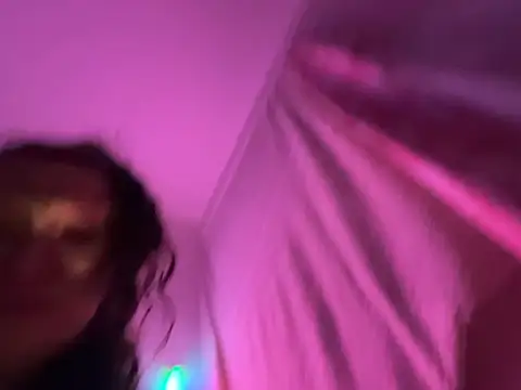 Peanutgirl Adlı Modelin Canlı XXX Sohbeti