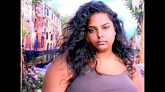 Indianfairy99 Adlı Modelin Canlı XXX Sohbeti