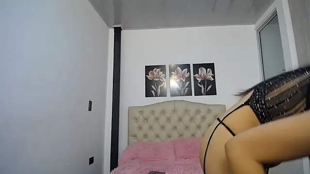 Chatroom XXX en direct de pinky_f00x